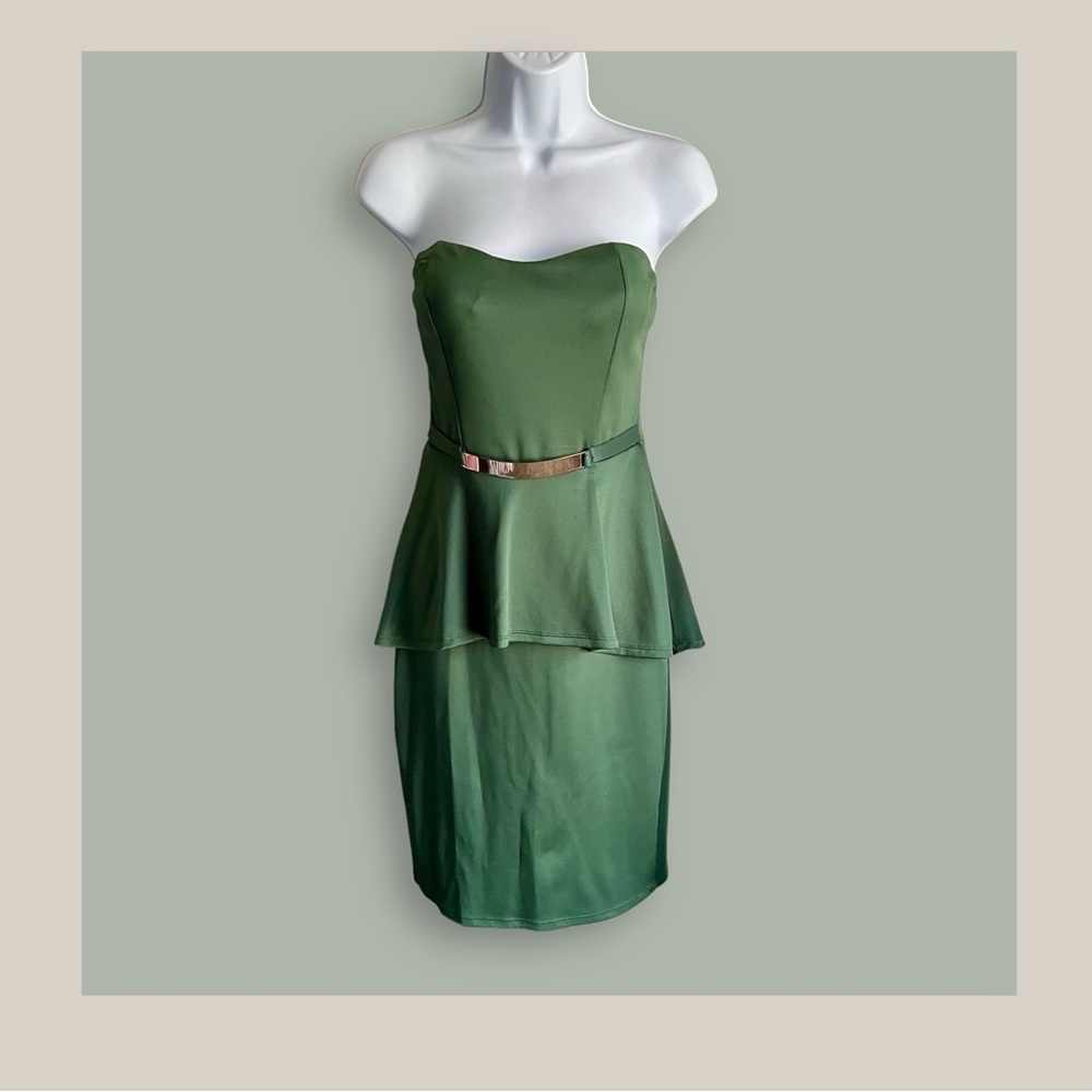 Elegant Strapless Green Peplum Dress, Size S/M